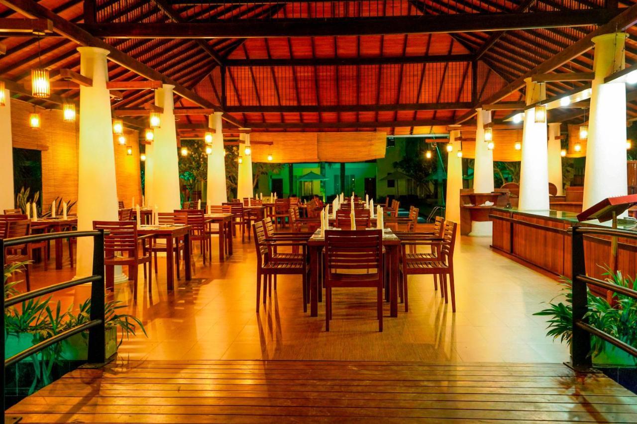 Hotel Tamarind Tree Тисамахарама Екстериор снимка