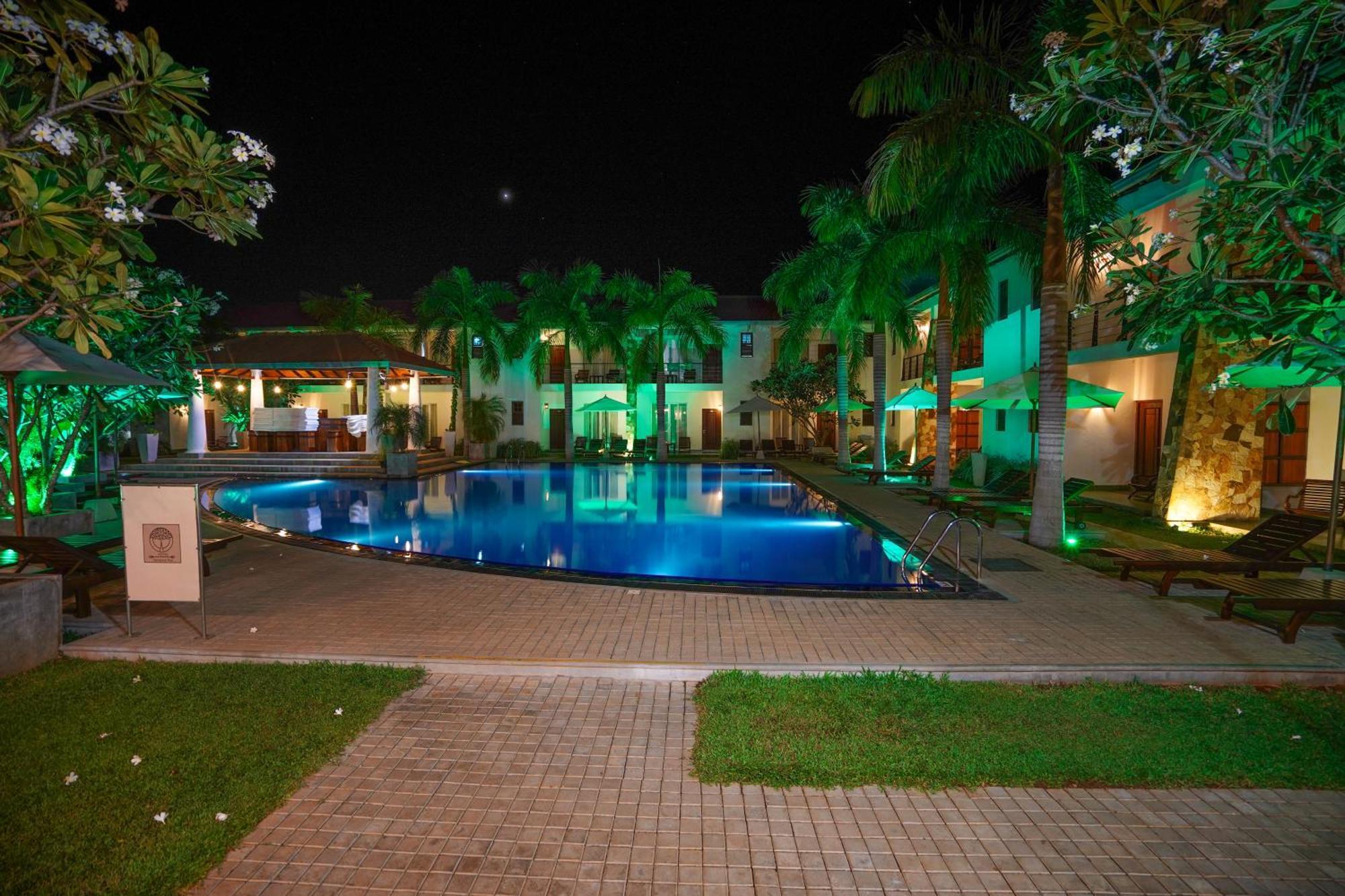 Hotel Tamarind Tree Тисамахарама Екстериор снимка